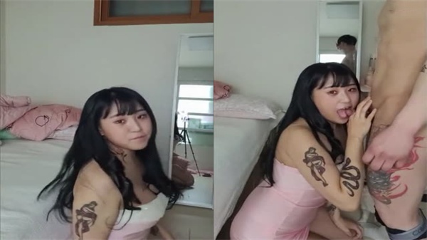 【韓國直擊】肉感刺青女主播深夜1V1激情直播 第一視角淫水四濺啪啪實錄